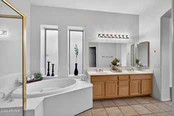 860 Cherrywood Dr, Chandler, AZ 85248