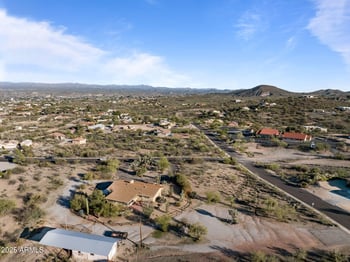 860 Falcon Dr, Wickenburg, AZ 85390