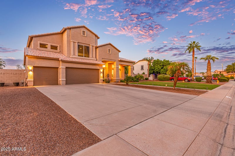 860 Oakland St, Gilbert, AZ 85295