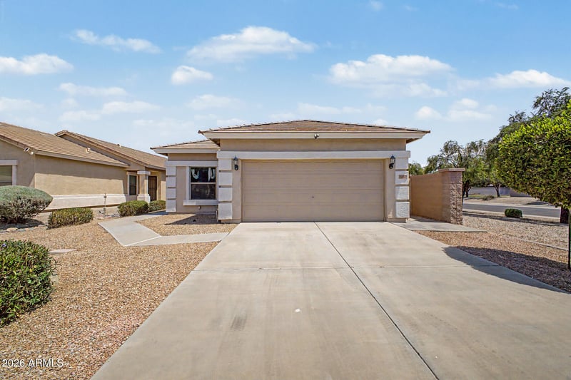 860 Fruit Tree Ln, San Tan Valley, AZ 85143