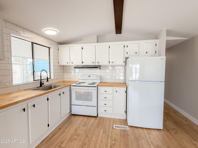 8600 Broadway Rd #137, Mesa, AZ 85208