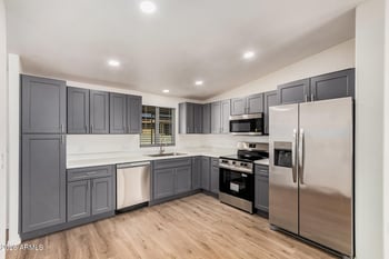 8601 103rd Ave #284, Peoria, AZ 85345