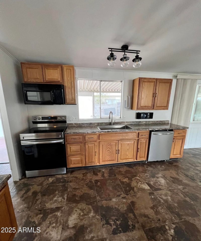 8601 103rd Ave #58, Peoria, AZ 85345