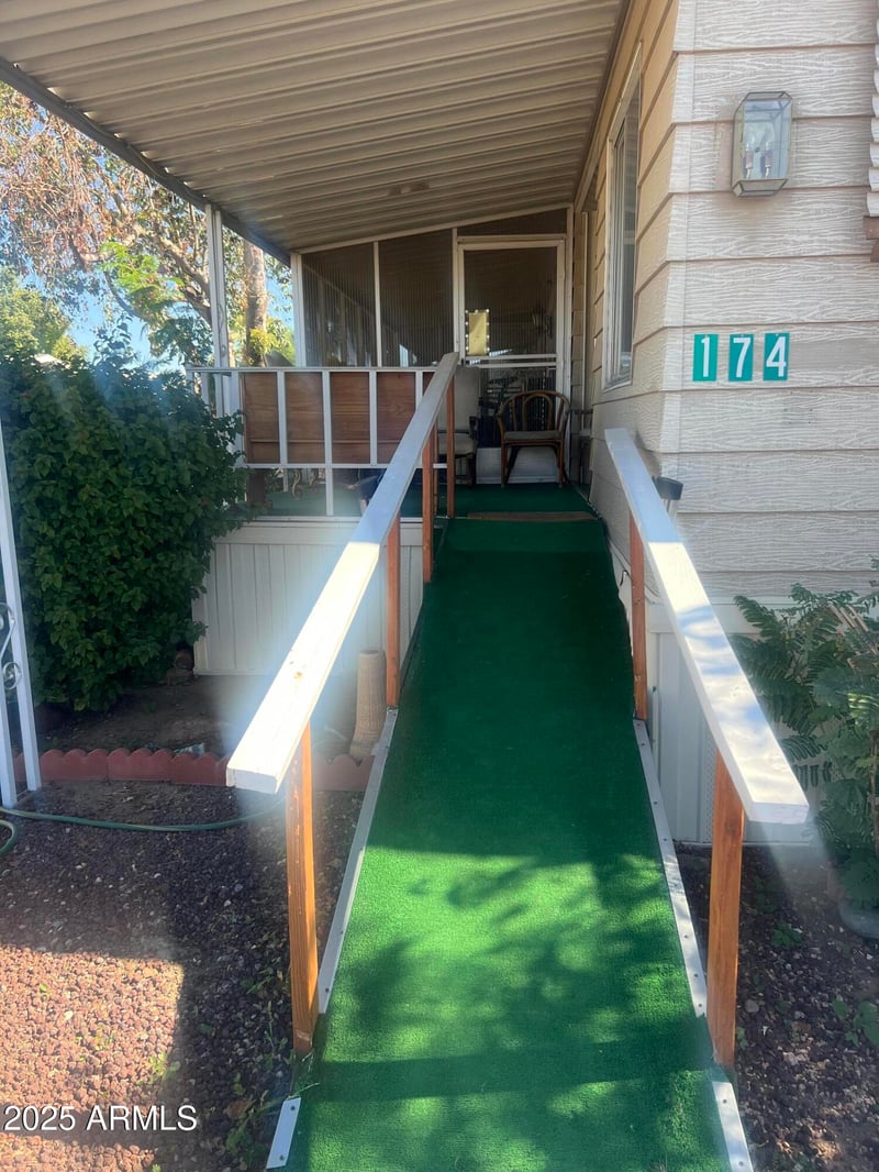 8601 71 Ave #174, Glendale, AZ 85301