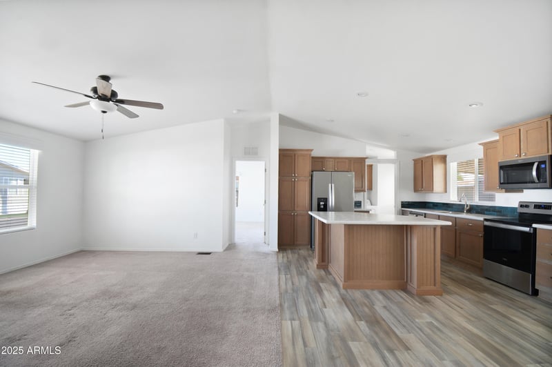 8601 71st Ave #100, Glendale, AZ 85301