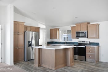 8601 71st Ave #100, Glendale, AZ 85301