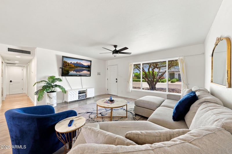 8601 E Thornwood Dr, Scottsdale, AZ 85251
