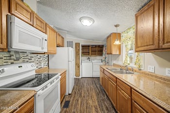 8601 N 103rd Ave #162, Peoria, AZ 85345