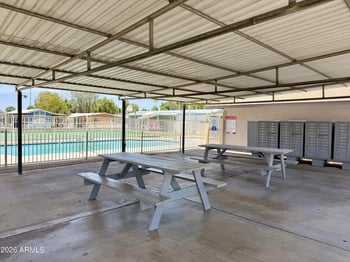 8601 N 71st Ave #117, Glendale, AZ 85301