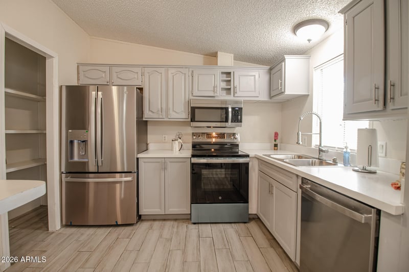 8601 71st Ave #43, Glendale, AZ 85301