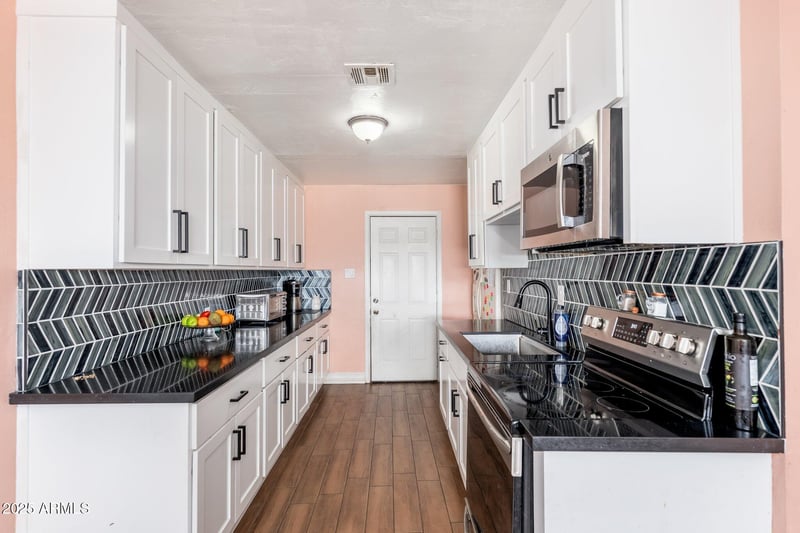 8602 27th Ave, Phoenix, AZ 85051