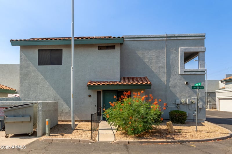 8602 67th Dr, Peoria, AZ 85345
