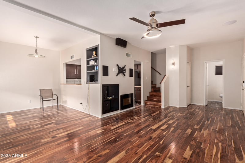 8602 67th Dr, Peoria, AZ 85345