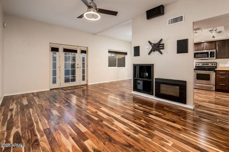 8602 67th Dr, Peoria, AZ 85345