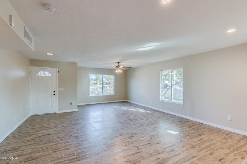 8602 N 55th Ave, Glendale, AZ 85302