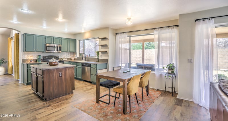 8602 W Joan De Arc Ave, Peoria, AZ 85381
