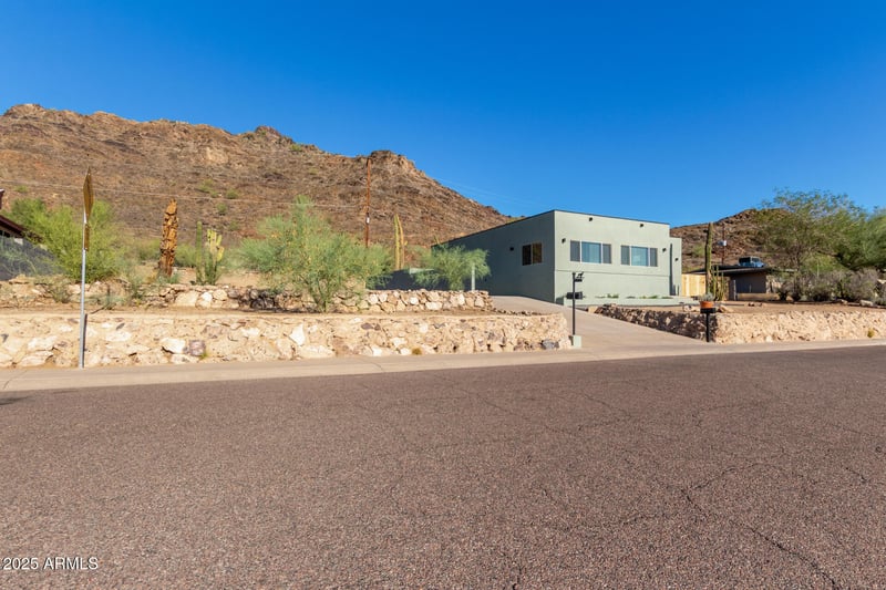 8603 14th St, Phoenix, AZ 85020