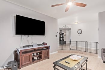 8604 54th Dr, Glendale, AZ 85302