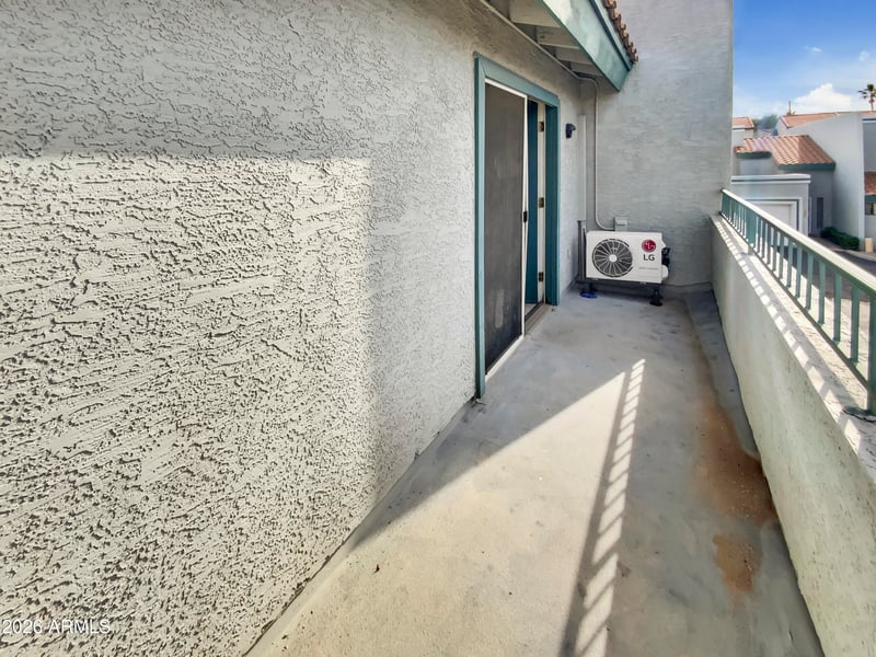8605 67th Ln, Peoria, AZ 85345