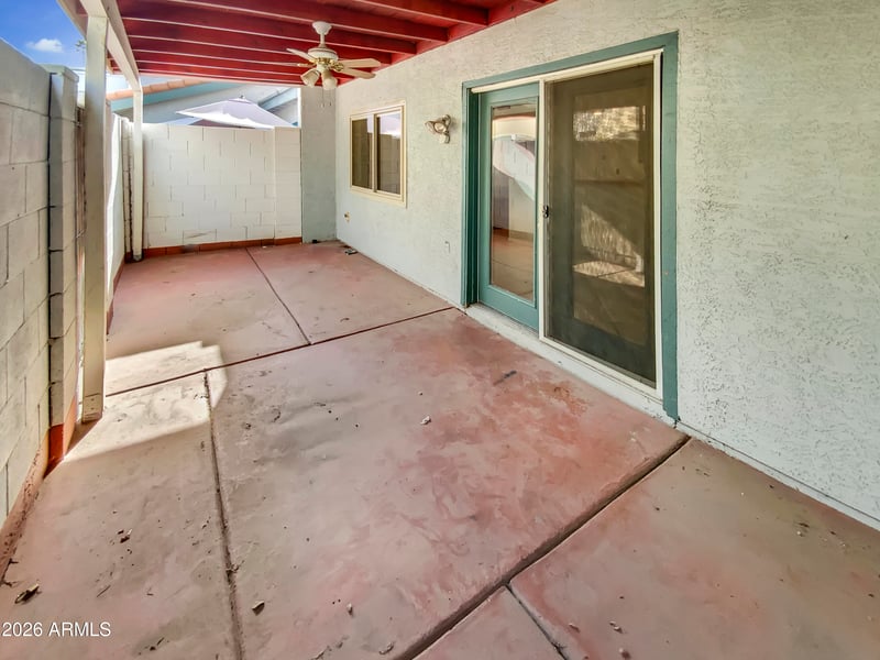 8605 67th Ln, Peoria, AZ 85345