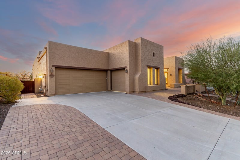 8606 30th St, Phoenix, AZ 85042