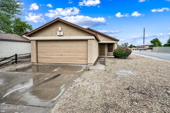 8606 College Dr, Phoenix, AZ 85037