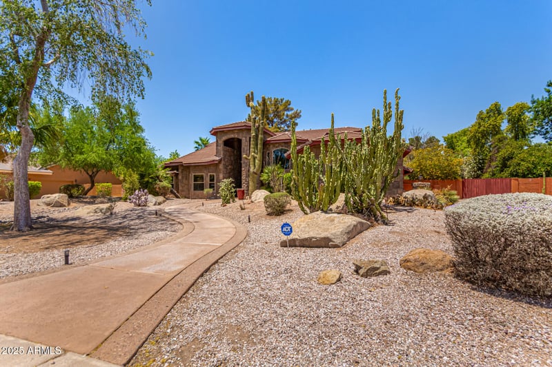 8606 Dorsey Ln, Tempe, AZ 85284