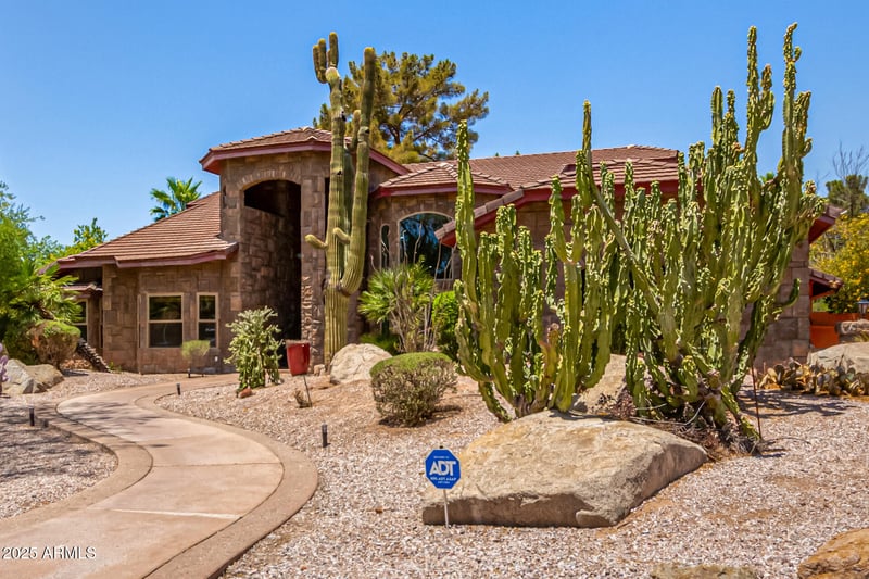 8606 Dorsey Ln, Tempe, AZ 85284