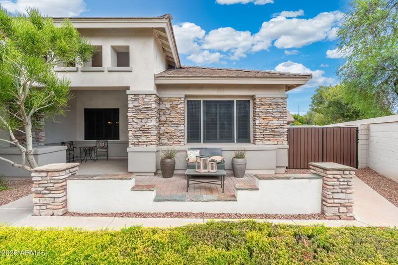 8606 Pontiac Dr, Peoria, AZ 85382