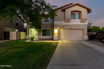 8607 68th Dr, Peoria, AZ 85345