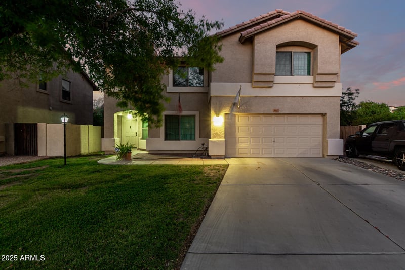 8607 68th Dr, Peoria, AZ 85345