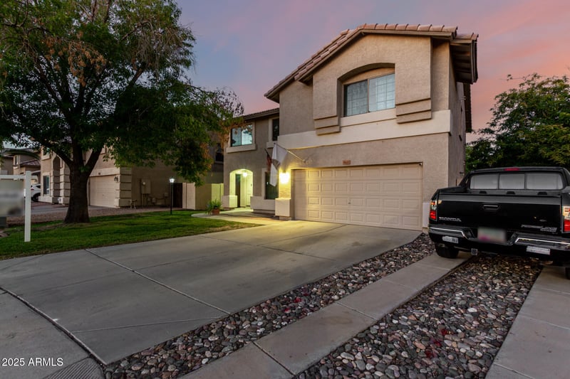 8607 68th Dr, Peoria, AZ 85345