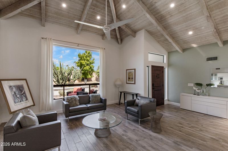 8607 E San Lorenzo Dr, Scottsdale, AZ 85258