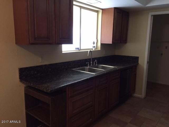 8607 S 18th St, Phoenix, AZ 85042
