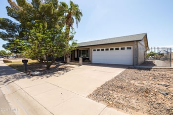 8607 W Earll Dr, Phoenix, AZ 85037