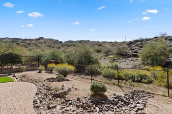 8608 28th Pl, Phoenix, AZ 85042