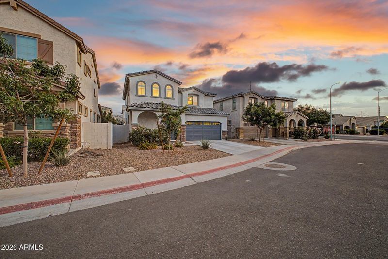 8609 E Posada Ave, Mesa, AZ 85212