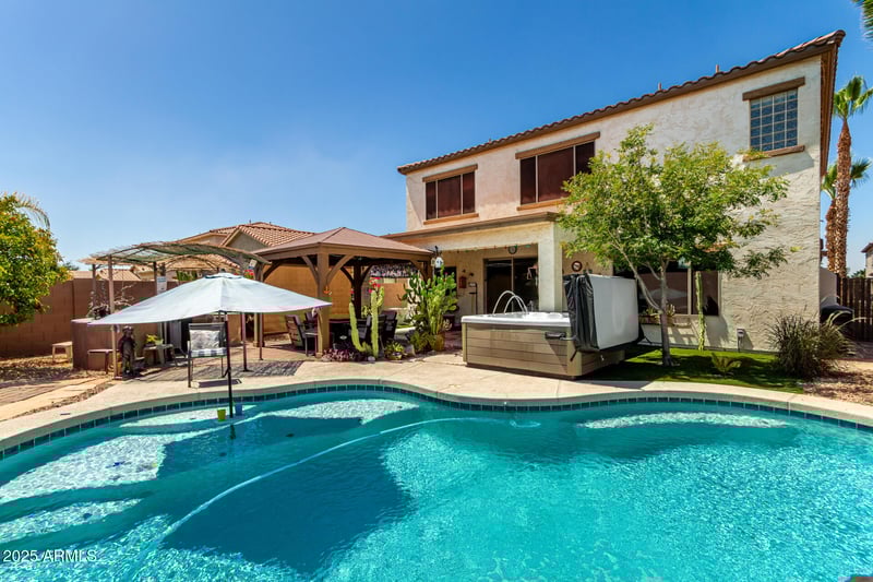 861 Indian Wells Pl, Chandler, AZ 85249