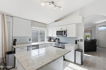 861 Ithica St, Chandler, AZ 85225