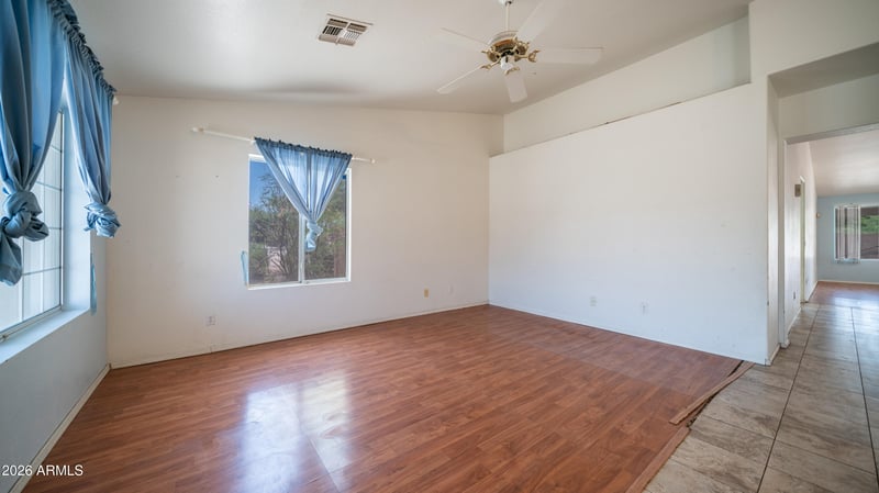 861 13th Ave, Apache Junction, AZ 85120