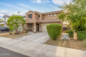 8610 61st Dr, Glendale, AZ 85302