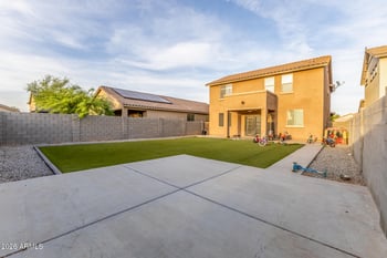 8610 61st Dr, Glendale, AZ 85302