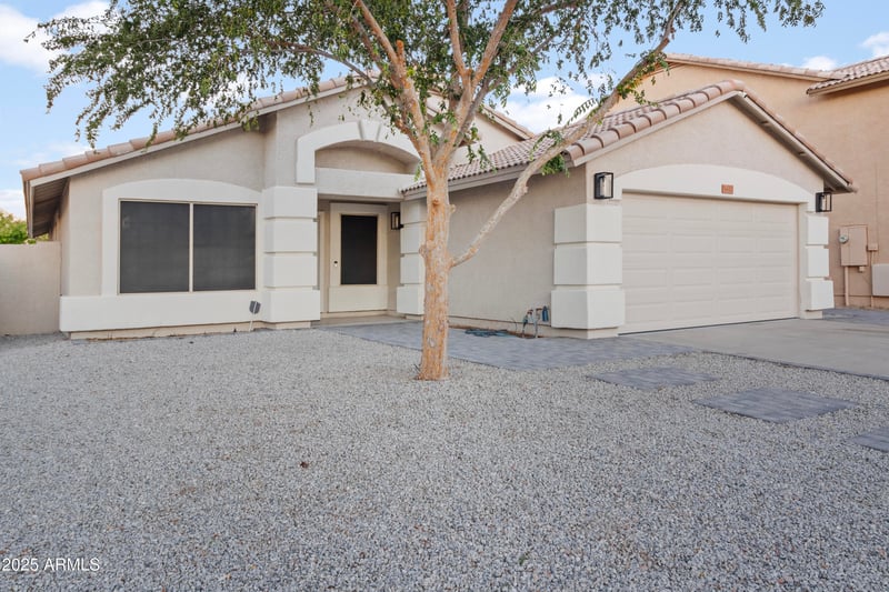 8610 68th Ln, Peoria, AZ 85345