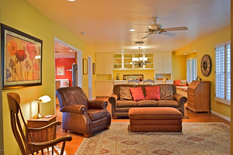 8610 N 11th Ave, Phoenix, AZ 85021