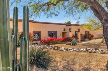 8611 E Jenan Dr, Scottsdale, AZ 85260