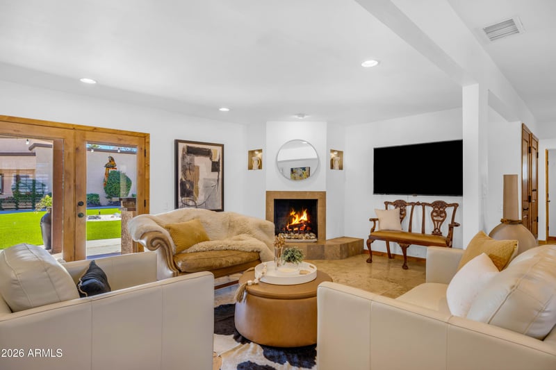8611 E Jenan Dr, Scottsdale, AZ 85260