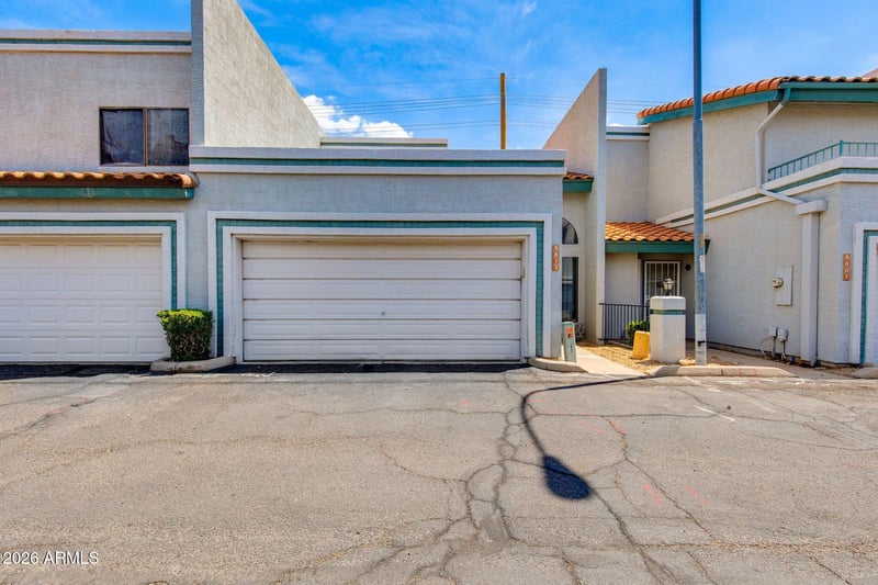 8611 N 67th Dr, Peoria, AZ 85345