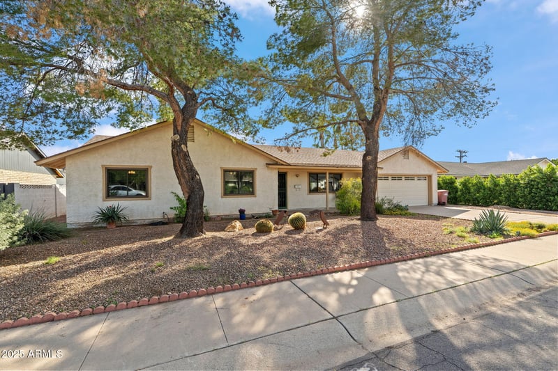 8611 Vista Dr, Scottsdale, AZ 85250