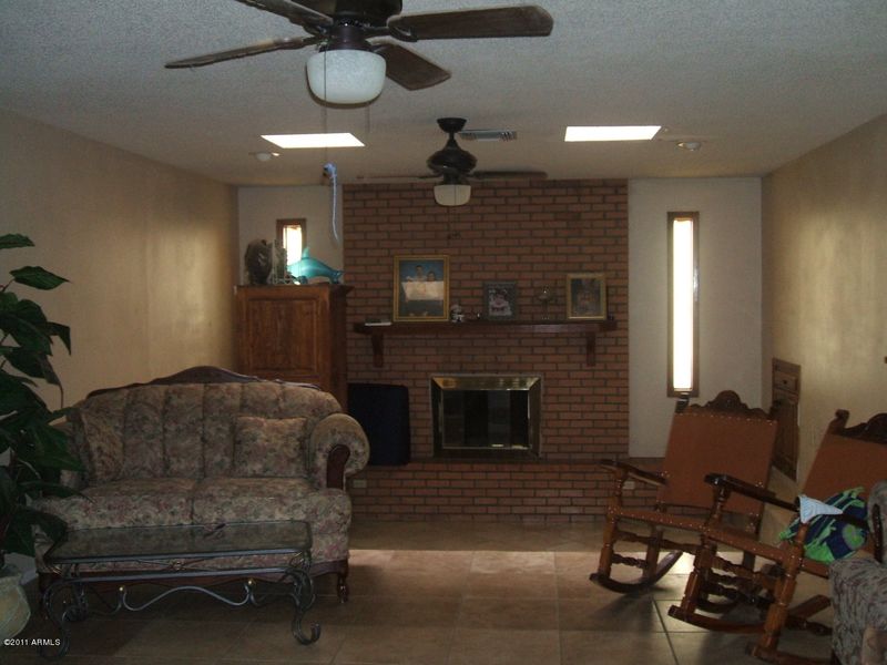 8612 S 14th Pl, Phoenix, AZ 85042