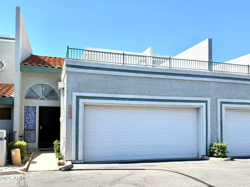 8612 Shadow Ln, Peoria, AZ 85345